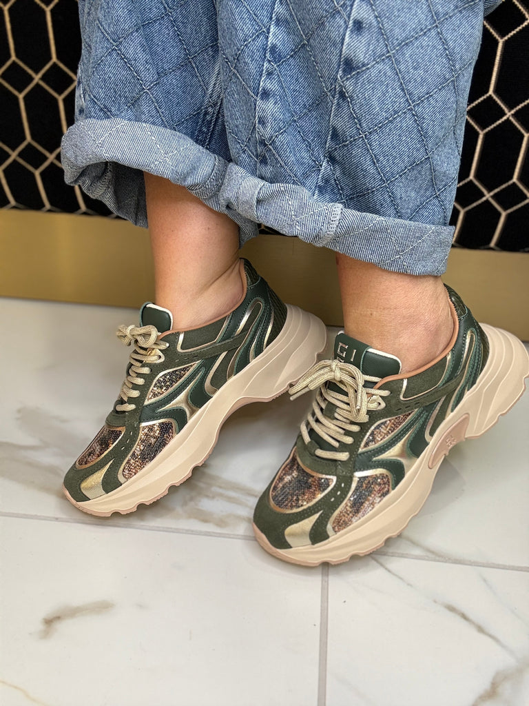 Giove Green Sports Trainer