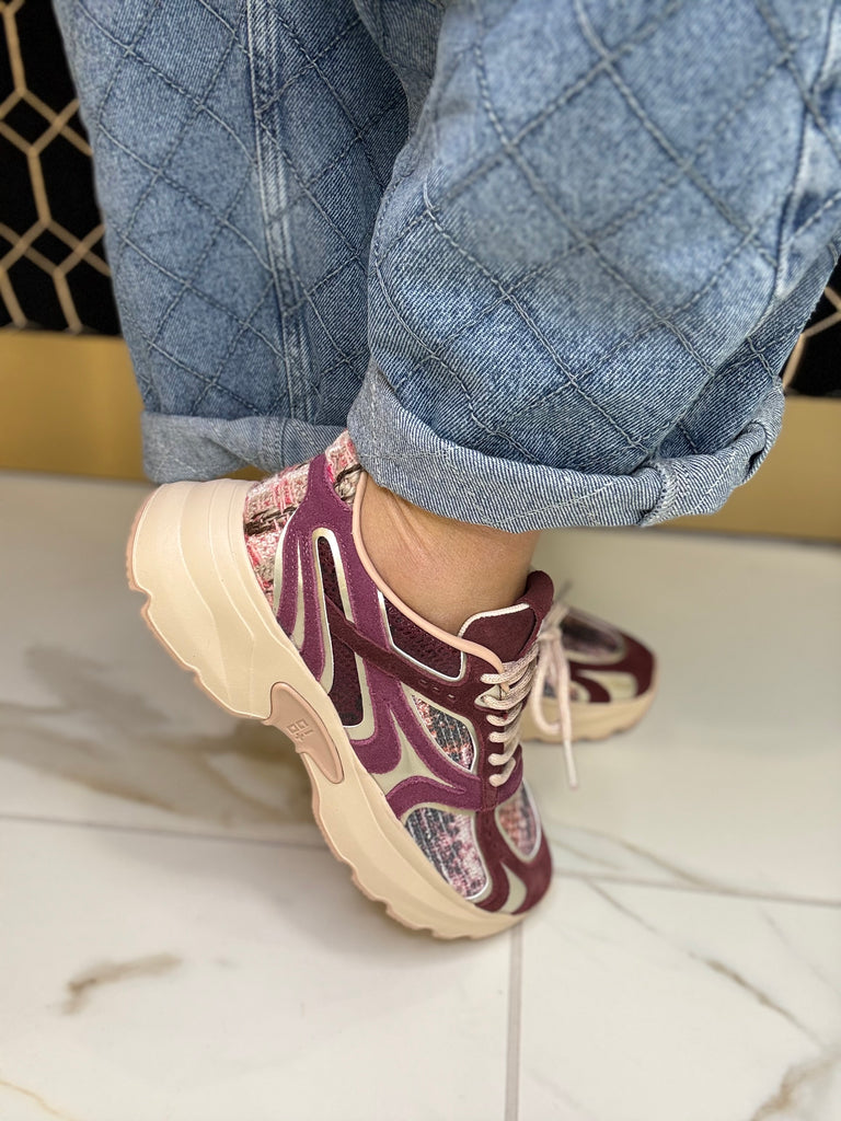 Giove Burgundy Sports Trainer