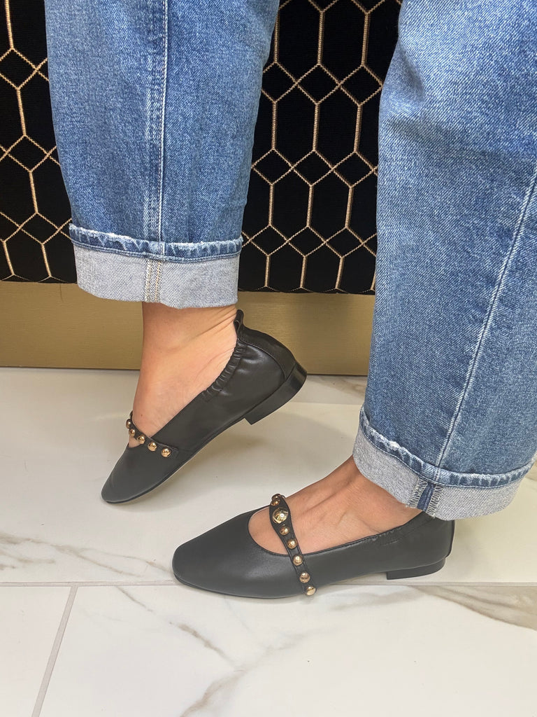 Babouche Black Flats