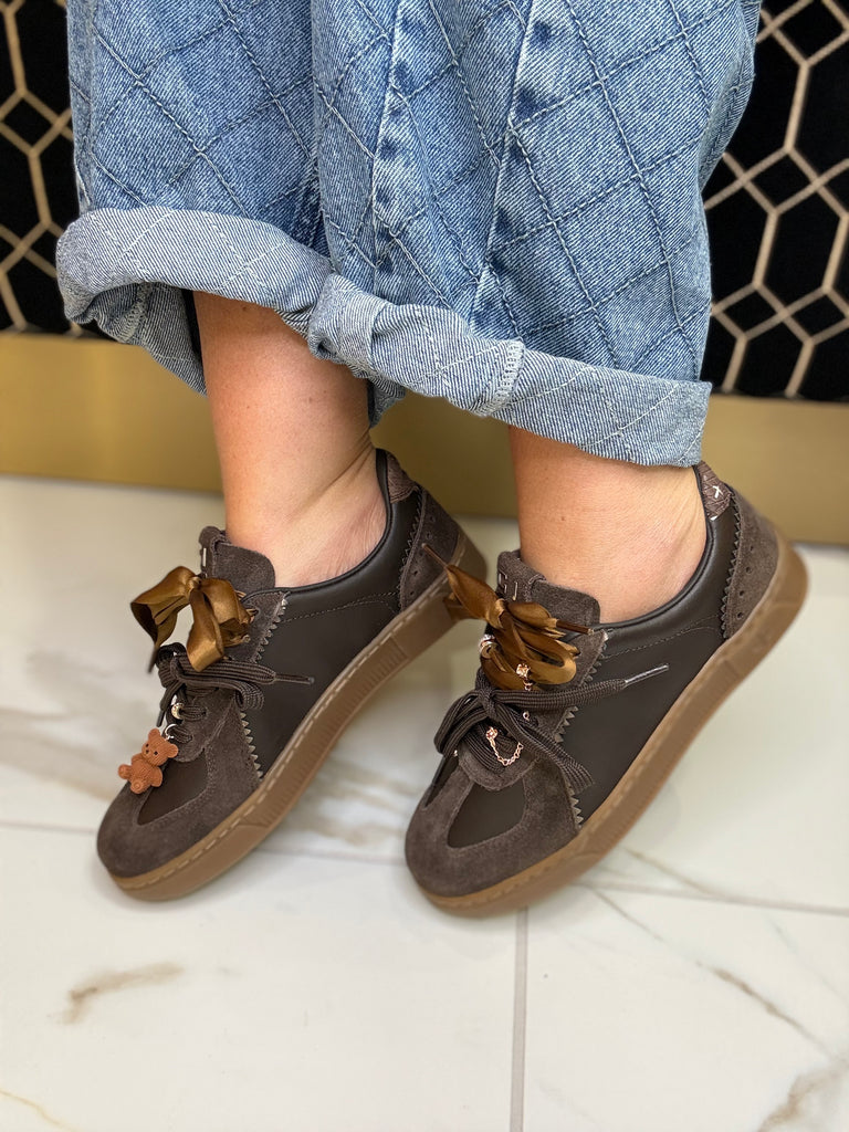 Giove Chocolate Gum Sole Trainers