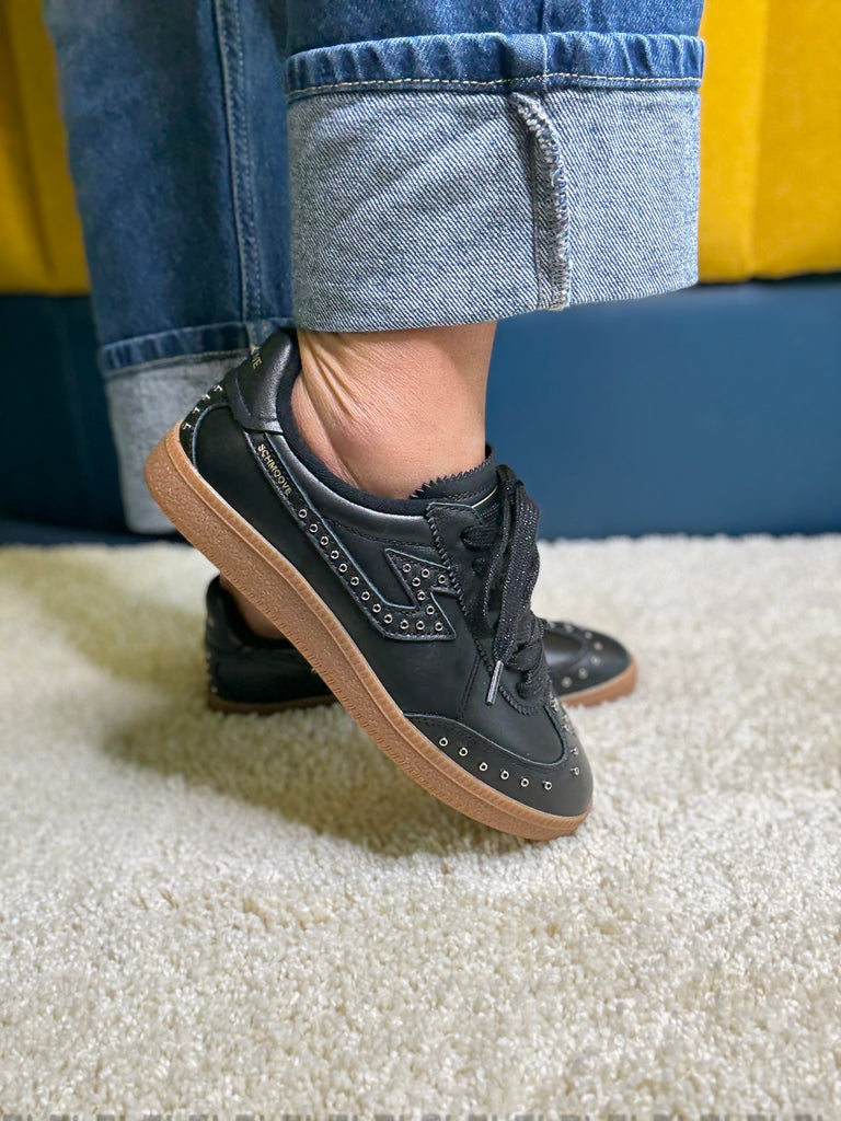 Schmoove Sheffield Studs Black