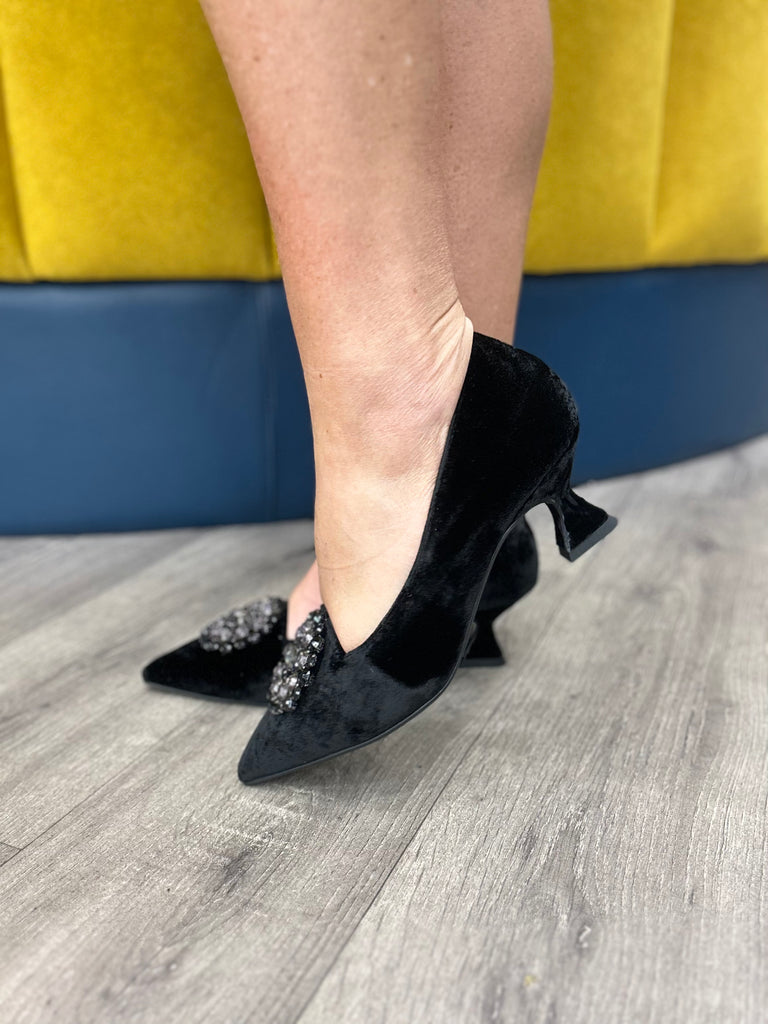 Black kitten heels cheap hotsell